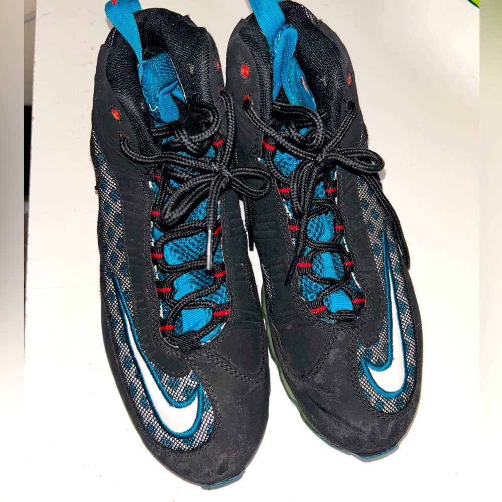 Nike Black Fresh Water Griffys
